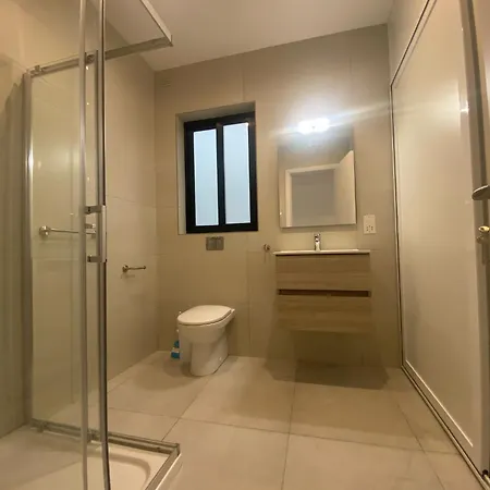 Swieqi Malaika New 2 With Courtyard Is-Swieqi