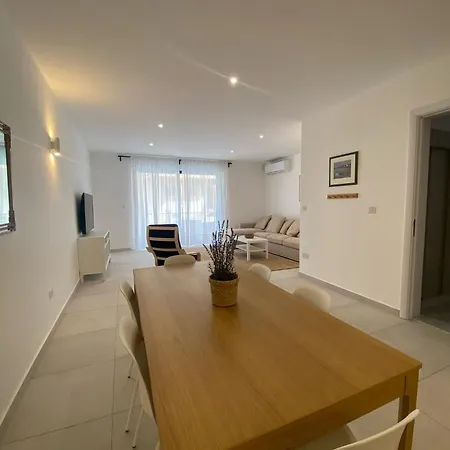 Apartament Swieqi Malaika New 2 With Courtyard *