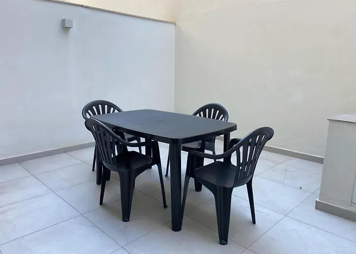 Swieqi Malaika New 2 With Courtyard Apartman *